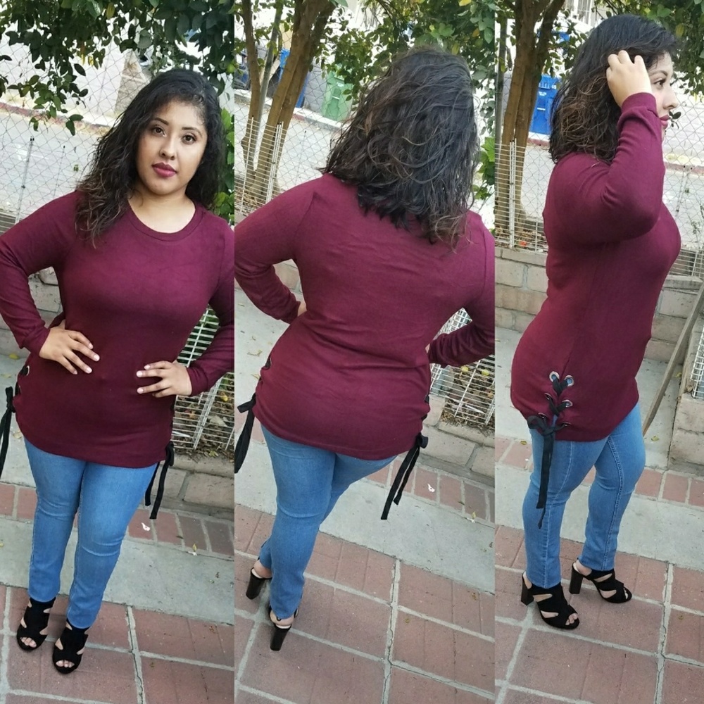 BURGUNDY SWEATER